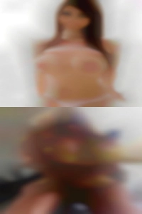 Nude female highlands and dogging.